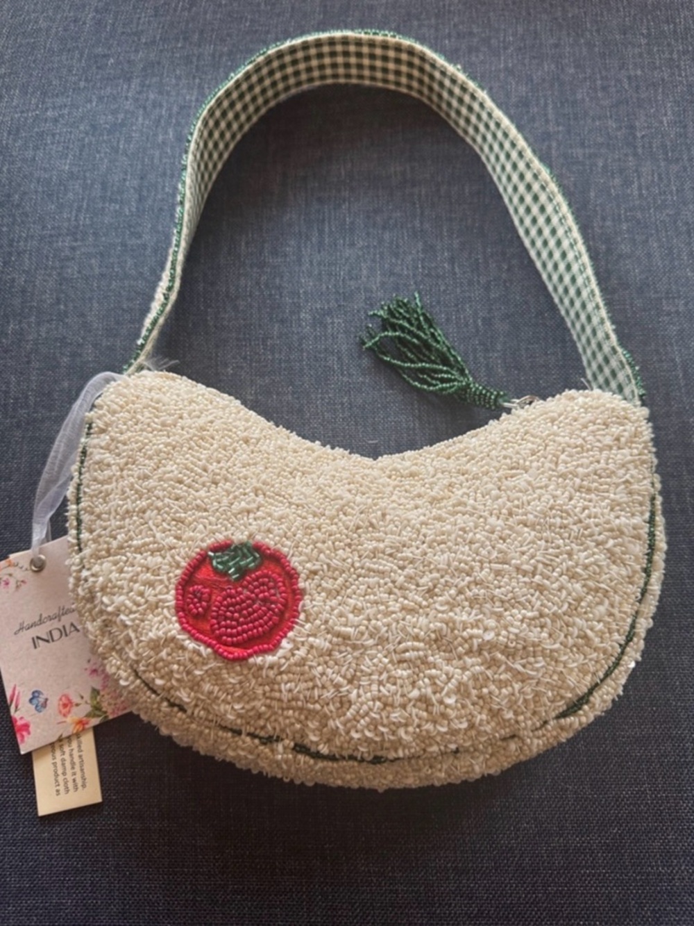 Viral Beaded Bag! NWT Garden Vegetable Shoulder Bag - Picture 6 of 11